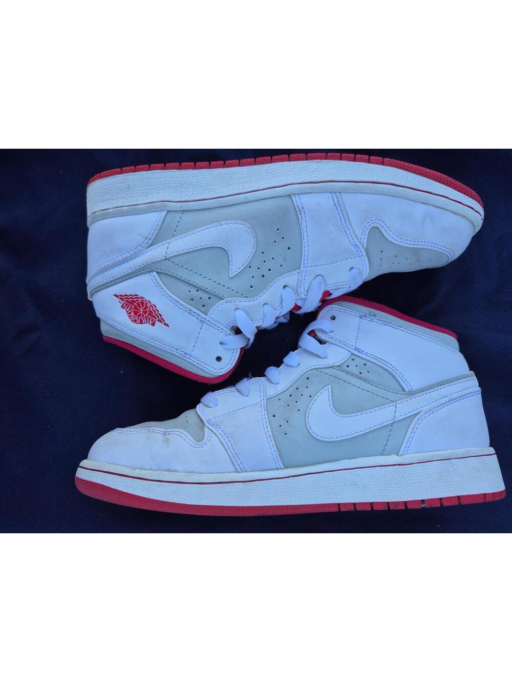 Jordan 1 Retro Mid Hare Jordan - Pre-Owned 5.5Y